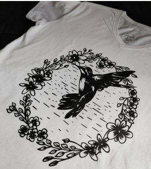 04 Playera colibrí